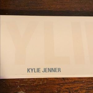 Kylie Jenner Eyeshadow Palette